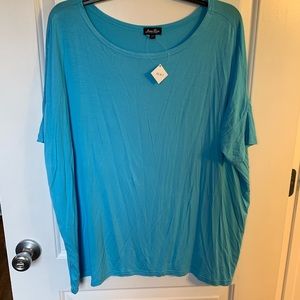 Boutique style top - bigger fitting.